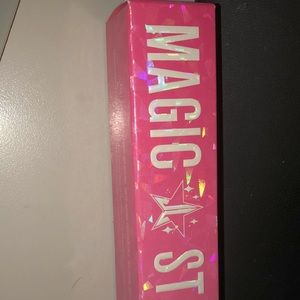 Jeffree star peach concealer